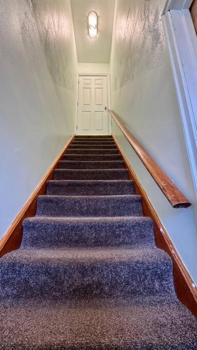 Near The Falls Two Bedroom - 5 Min Walk To Clifton Niagara Falls Exterior photo