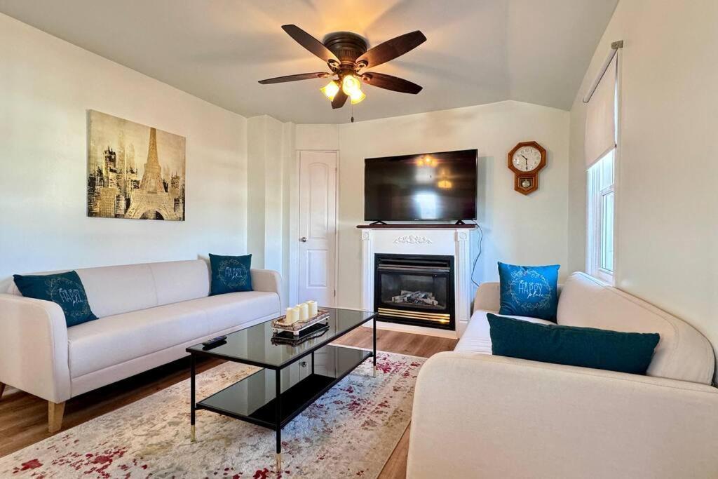 Near The Falls Two Bedroom - 5 Min Walk To Clifton Niagara Falls Exterior photo